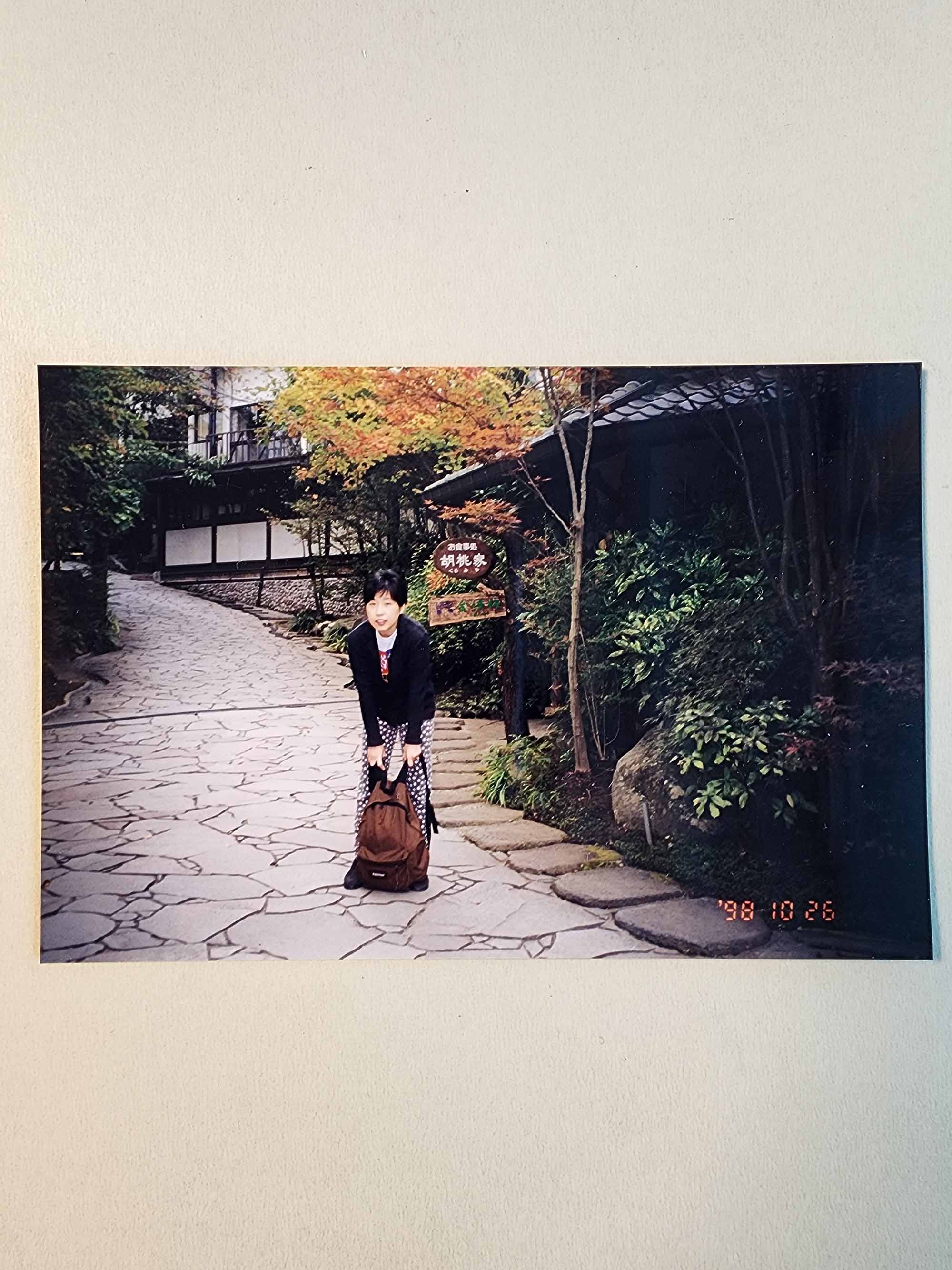 1998年、韓国の大手広告代理店「第一企画」に所属し、世界的な広告祭カンヌライオンズの審査員を務めた頃のチェ・イナ氏。写真は日本を訪れたときのもの