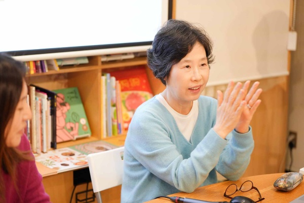 働く時間は人生の中で長時間を占める。知識や経験など、仕事から得られるものも多いのであれば、ただ給料をもらうために仕事をするという考え方はもったいないのではないか。 働く時間は人生の中で長時間を占める。知識や経験など、仕事から得られるものも多いのであれば、ただ給料をもらうために仕事をするという考え方はもったいないのではないか。