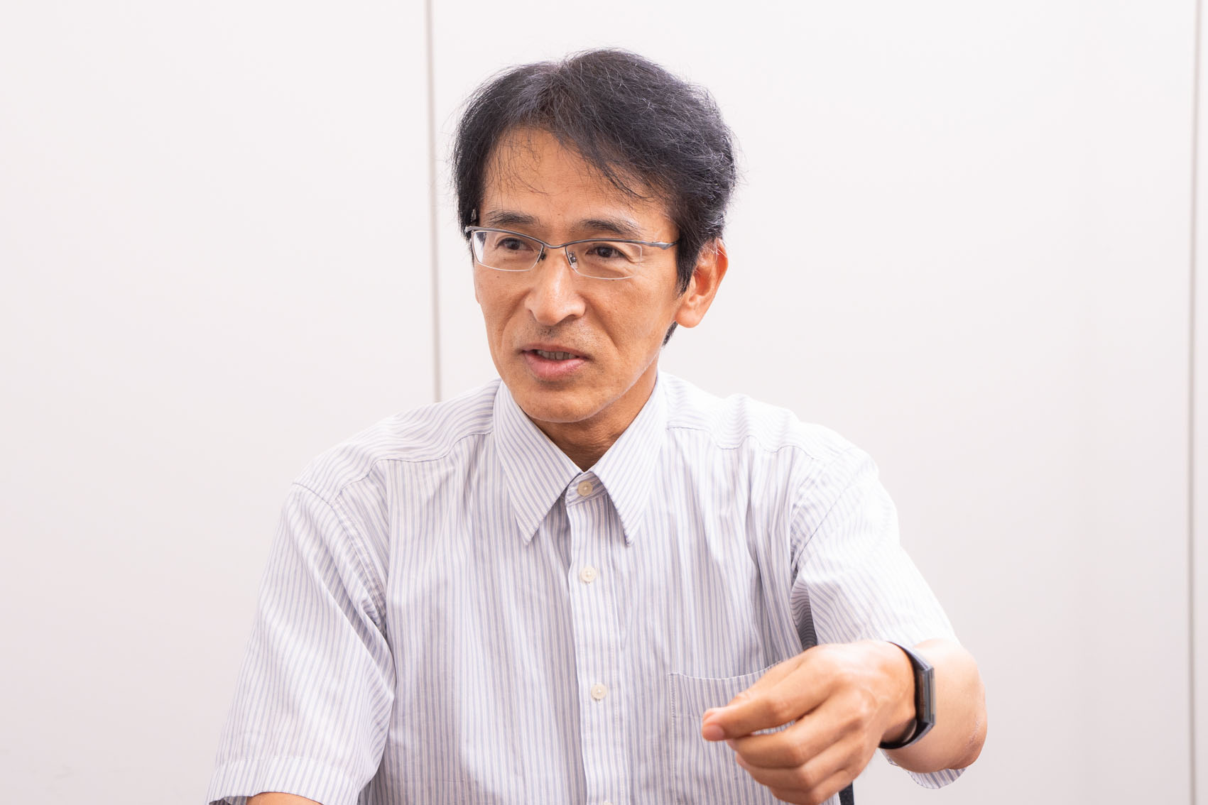 内田泰(うちだ・やすし)日経クロステック&日経エレクトロニクス編集委員/1990年、日経BP に入社。日経マテリアル、日経パソコン、日経エレクトロニクス、日経電子版などで記者・副編集長を務める。日経クロステックは2018年2月の創刊時から担当し、現在に至る。2001~2003年まで約2年間、米シリコンバレー支局に駐在。現在はドローンや空飛ぶ車、協働ロボット、宇宙、AI 活用、スポーツテックなど主に新規事業領域の取材・執筆に力を入れている。著書に『無人防衛~ディフェンステクノロジーの最前線』(日経BP)がある(写真:尾関祐治)
