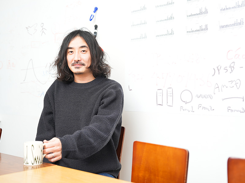 「専門外」集結の研究チーム 新型コロナで世界注目の論文連発