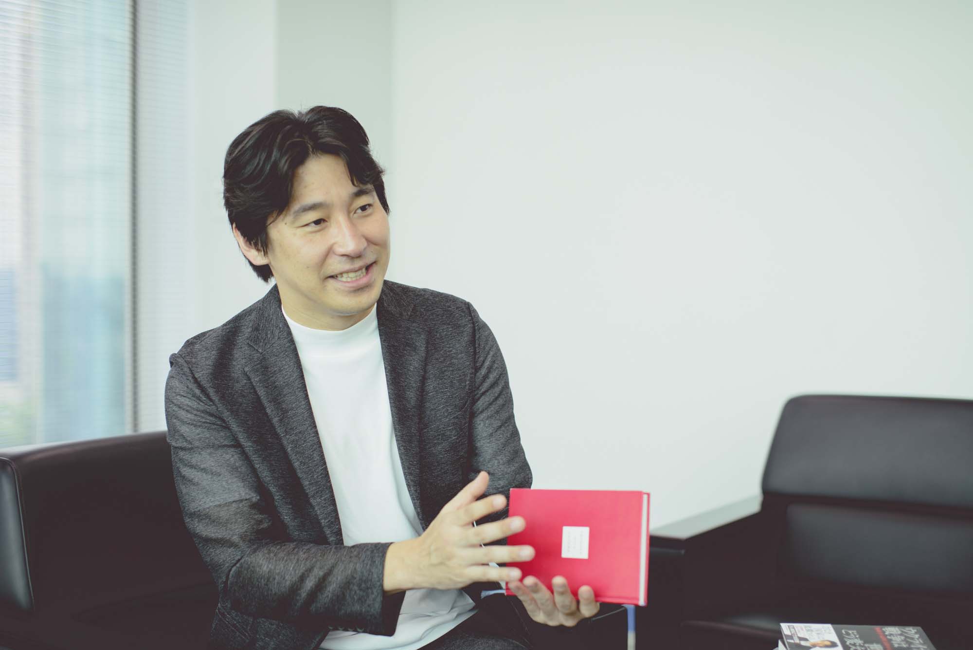 「書店は、私にとって、最高の情報収集の場です」