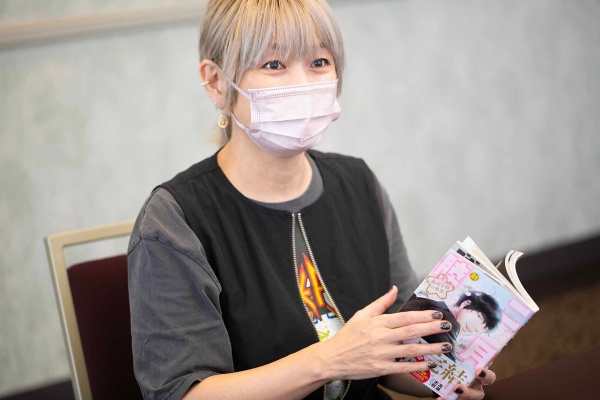 『二月の勝者』の作者、高瀬志帆さん