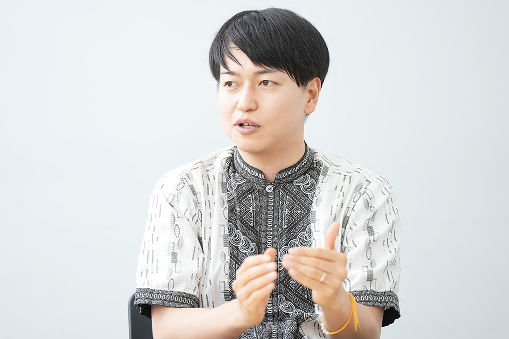 会社にフルコミットするのはかっこいいと思うものの、自分の考えとギャップがあると語るAさん