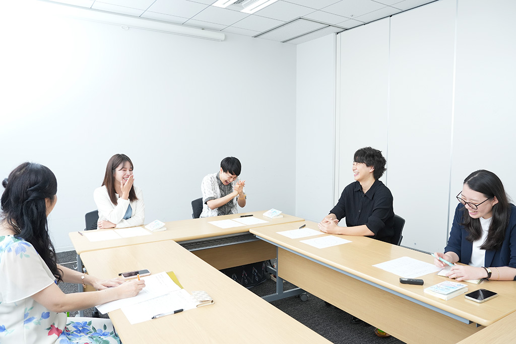 それぞれが最初は緊張していた座談会も、話が盛り上がるにつれ自然な雰囲気に