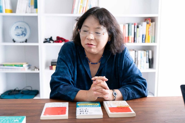 「料理は身体で覚える知識の典型」と今井さん。 「料理は身体で覚える知識の典型」と今井さん。