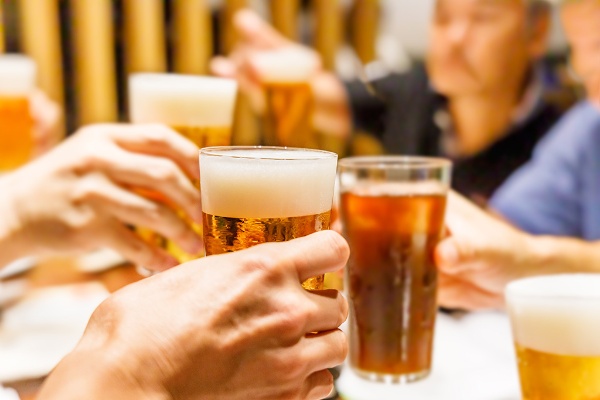 若者に価値観を押しつけるのは禁物、と昭和人間は心しておきたい(写真:taka/stock.adobe.com) 若者に価値観を押しつけるのは禁物、と昭和人間は心しておきたい(写真:taka/stock.adobe.com)