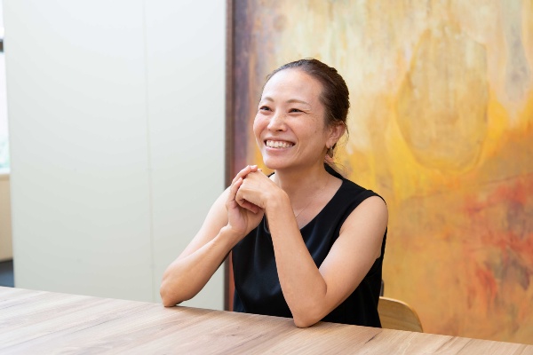 「単に専門スキルがあるだけでは不十分で、自ら課題を発見し、解決できることが重要」と話す平田さん