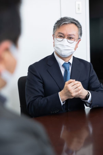 (写真:吉成大輔)