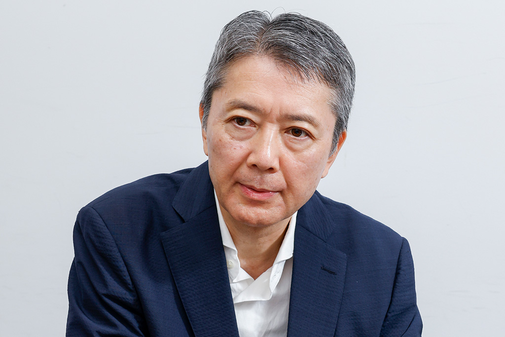 横手拓治 横手拓治