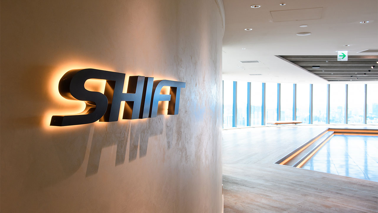 SHIFT、AI面接官が履歴書評価 人事生産性爆上げで年5000人採用へ