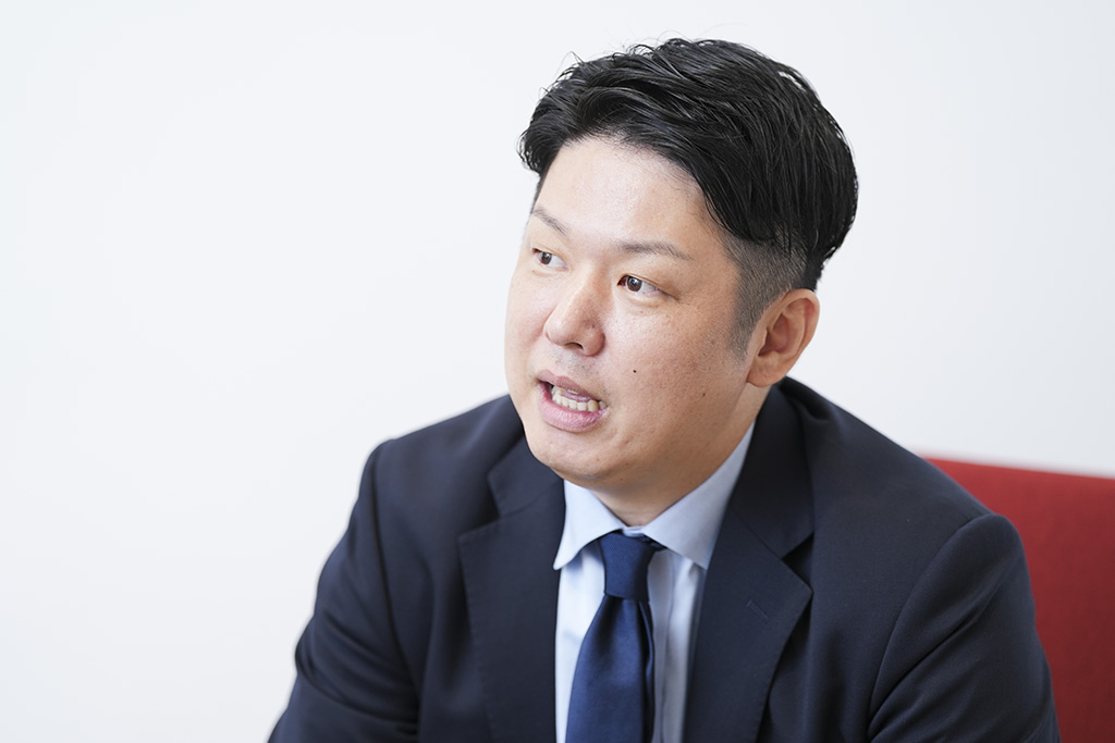 「絶えず変化する環境に迅速に対応し、サプライチェーンの構造とオペレーションを最適化することは容易ではありません。迅速な対応のためには、体制・機能・テクノロジーが必要です」 「絶えず変化する環境に迅速に対応し、サプライチェーンの構造とオペレーションを最適化することは容易ではありません。迅速な対応のためには、体制・機能・テクノロジーが必要です」