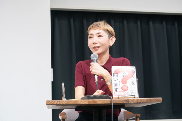 勅使川原 真衣（てしがわら・まい）氏