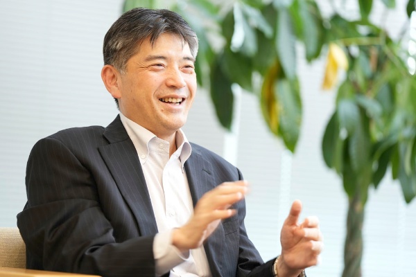 角田典彦(すみた のりひこ) 三菱UFJニコス社長