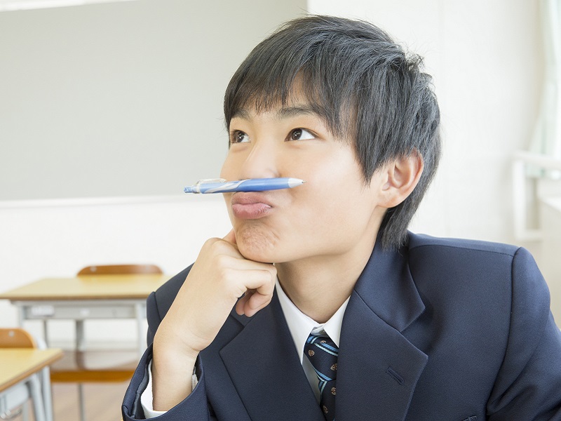 「宿題の読書感想文」が“文章嫌い”を量産する理由