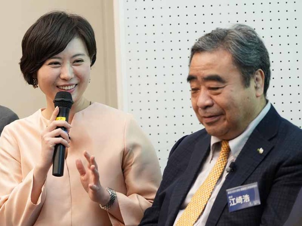 「ユニークな特徴を持つ日本文化というのは、相当価値が出るのではないかと考えます」(江崎浩教授・右) 「ユニークな特徴を持つ日本文化というのは、相当価値が出るのではないかと考えます」(江崎浩教授・右)