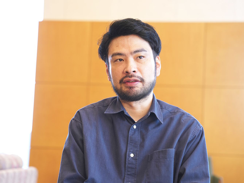 作家・小川哲　苦手な「恋愛リアリティーショー」に触れて得た小説のヒント
