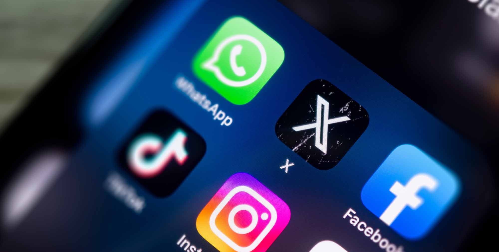 有用なネットワークが50億のネットユーザーに洗練されたサービスを届ける(写真:Jess rodriguez/stock.adobe.com)