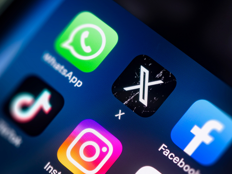 フェイスブックとジンガの対立　企業ネットワークの問題点