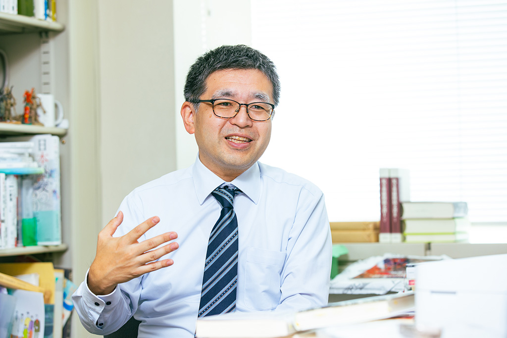 「関西復興運動の成果の1つはサントリー文化財団の設立でした」と話す村井さん
