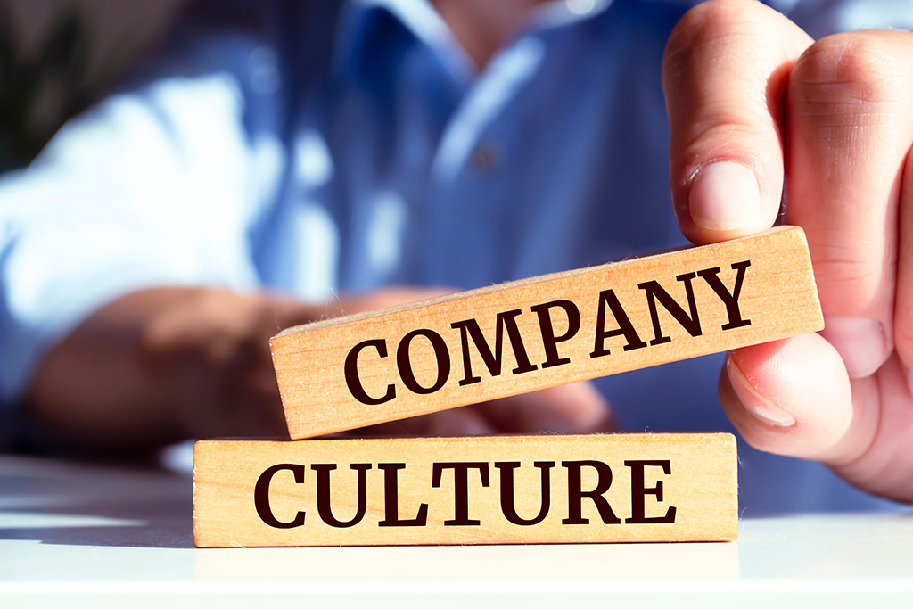 「企業文化はいずれ生まれてくる――だからこそ自分好みの文化を築いておくほうがいい」（写真：Uuganbayar／stock.adobe.com）