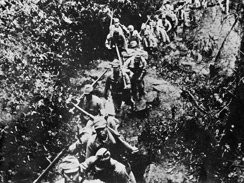 ビルマ・インパールの日本軍。“史上最悪”インパール作戦での死者は約35万人に上る(写真:TopFoto/アフロ 撮影日不明)