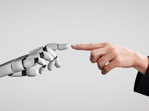 マーケターはAIを使うことで進化できる(写真:Shutterstock)