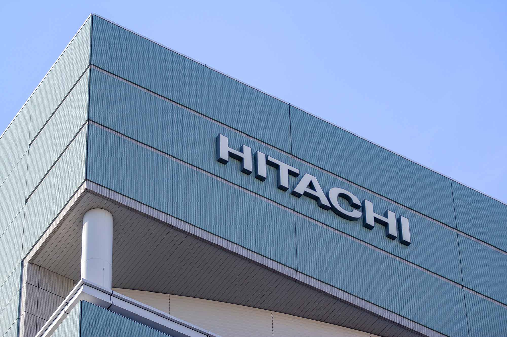 日立は自律分散型グローバル経営を展開している（写真：J_News_photo／stock.adobe.com）