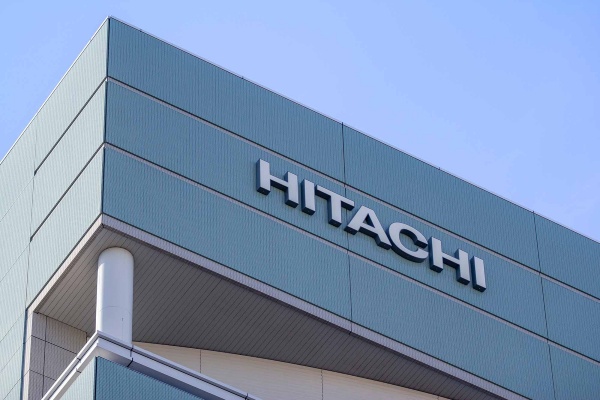日立は自律分散型グローバル経営を展開している(写真:J_News_photo/stock.adobe.com) 日立は自律分散型グローバル経営を展開している(写真:J_News_photo/stock.adobe.com)