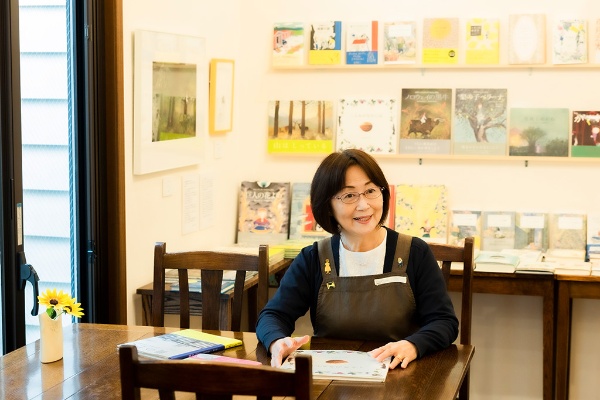 種村さんの笑顔が初めて訪れた人の緊張をほぐしてくれる 種村さんの笑顔が初めて訪れた人の緊張をほぐしてくれる