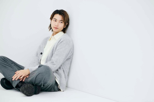 「昨年の夏は、吉本ばななさんの作品にハマっていました。女性作家の視点は面白く、たくさん発見がありました」 「昨年の夏は、吉本ばななさんの作品にハマっていました。女性作家の視点は面白く、たくさん発見がありました」