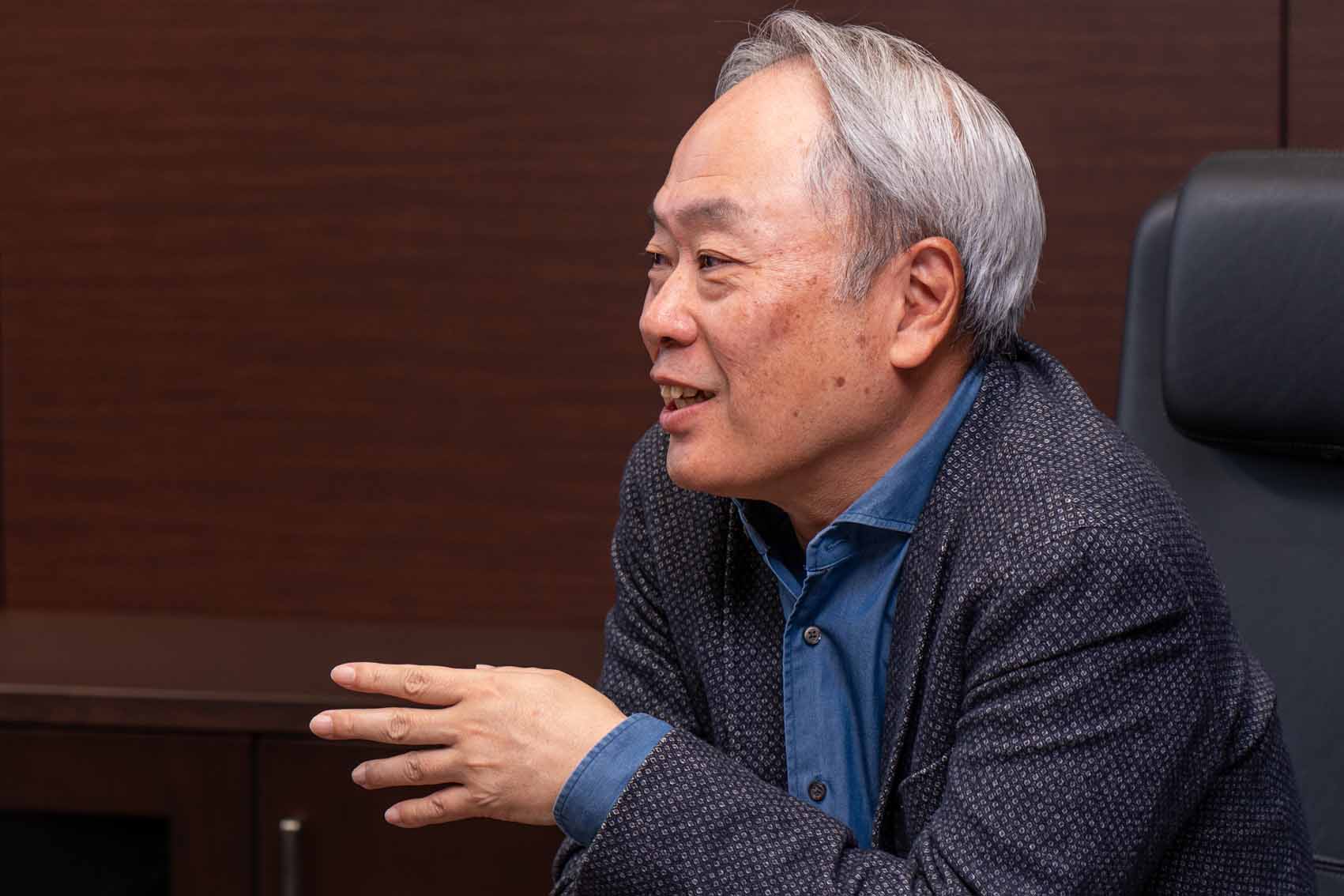 「大企業に勤めている人ほど、自分自身が生み出した付加価値について考えるべき」と語る冨山氏