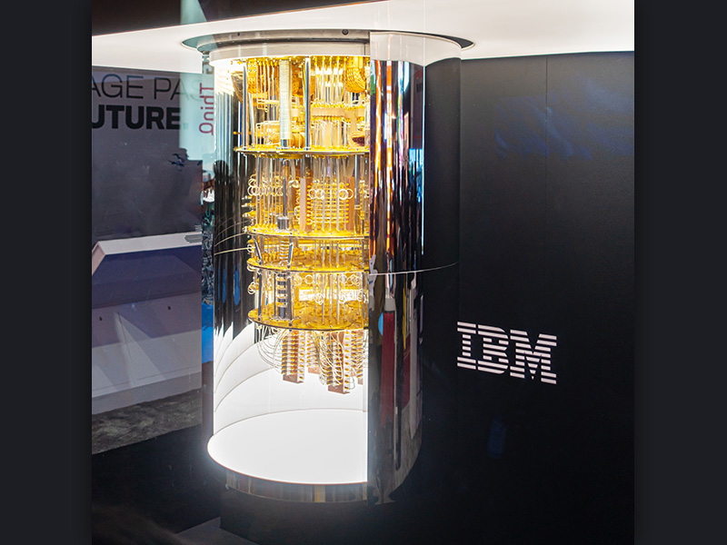 量子コンピュータはどう進化するか　発展のロードマップ