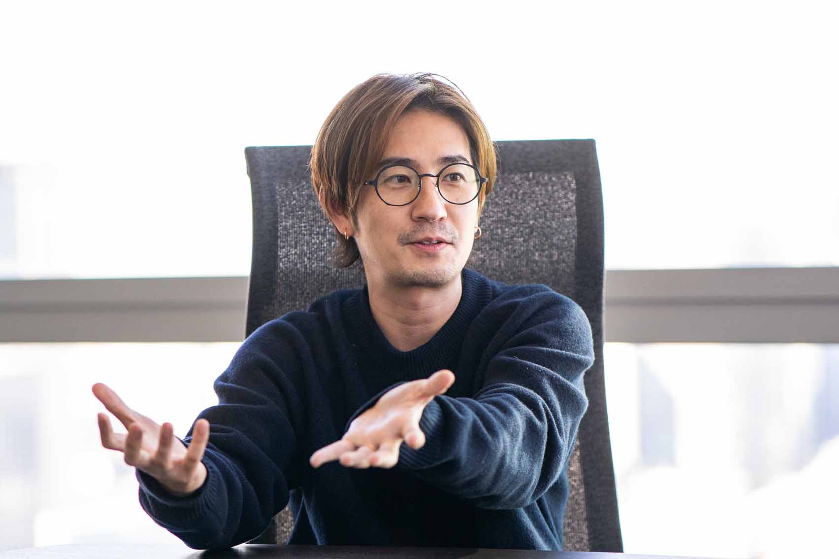 「コミュニケーションでは相手が考える余裕を与えることが大事」と語る山崎氏