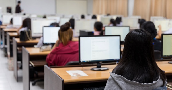 (写真:EduLife Photos/stock.adobe.com)