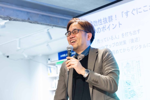 「小さな会社の販促は、大企業と違うことをやる必要があります」と竹内謙礼さん 「小さな会社の販促は、大企業と違うことをやる必要があります」と竹内謙礼さん
