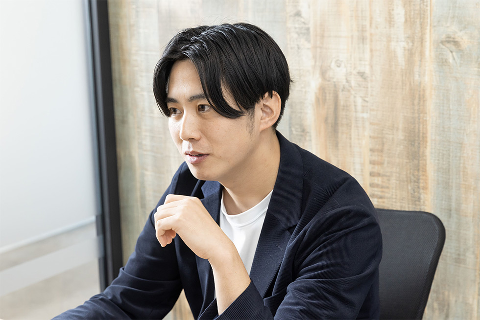 増岡宏紀氏