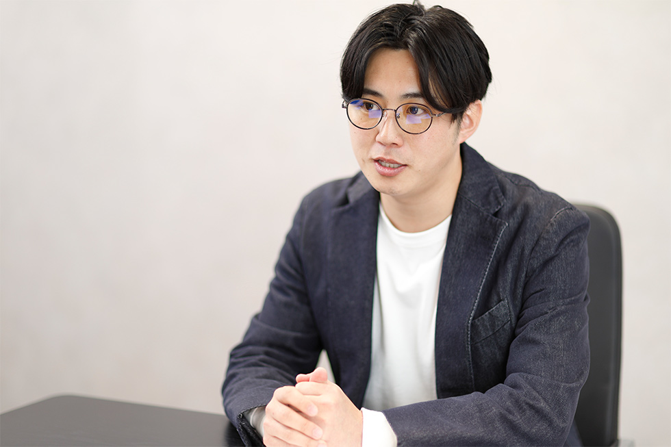 増岡氏
