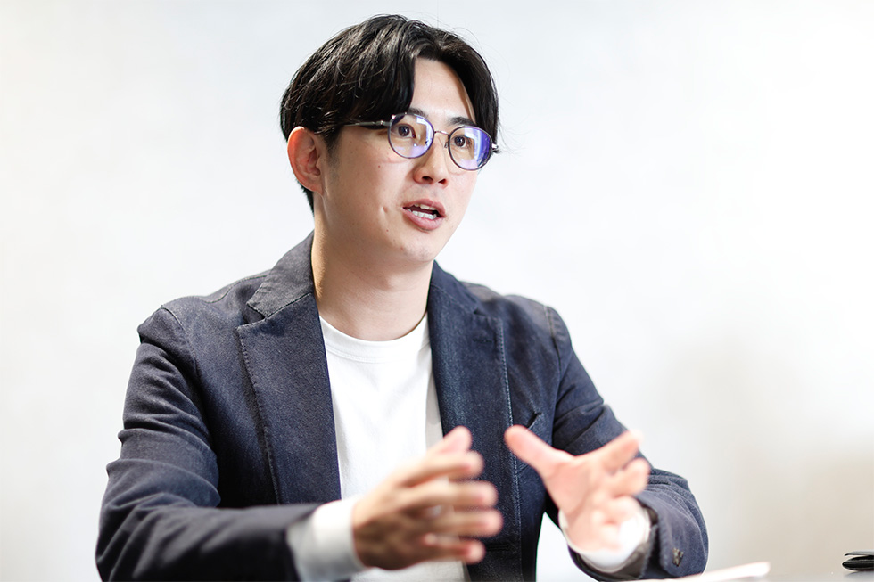「他の人とは違う独自の視点でコメントしている方」に着目して、有益なインサイトを発見しようとしている増岡氏