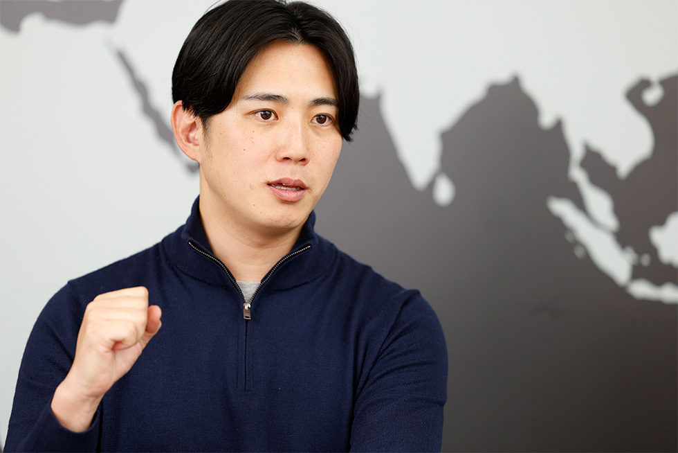 増岡宏紀氏