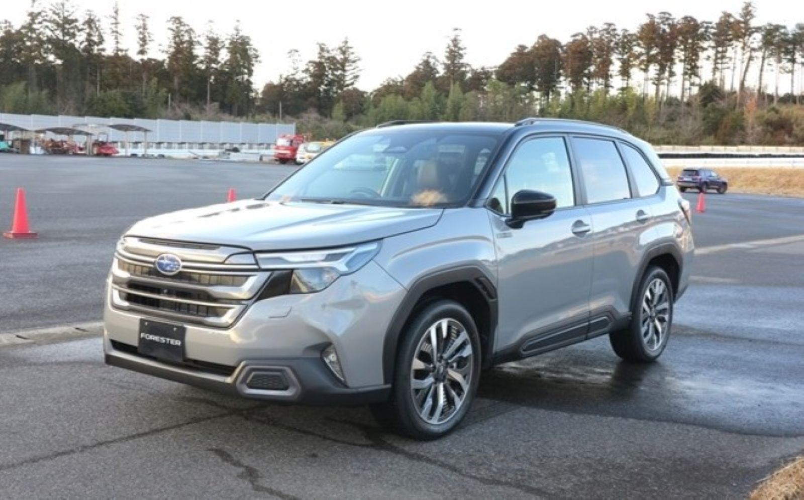 新HEVシステムを搭載した「フォレスター」（写真：日経Automotive）