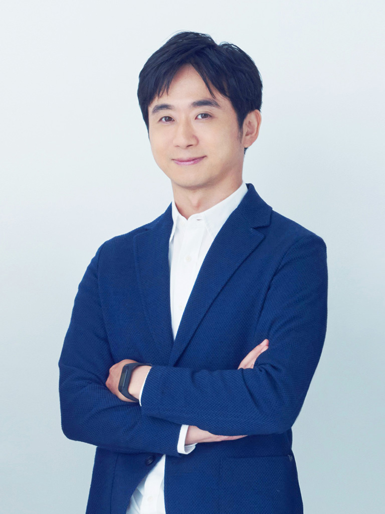 コピーライター。武蔵野大学アントレプレナーシップ学部教授。1979年生まれ。上智大大学院理工学研究科修了。電通にて国内外の広告賞・マーケティング賞、グッドデザイン賞や観光庁長官表彰などを受ける。CM総合研究所コピーライタートップ10に2014~18年の5年連続で選出。主な仕事に、ジョージア「世界は誰かの仕事でできている。」。TVドラマのコミュニケーションディレクターや、ベンチャー企業のコミュニケーション戦略立案などを行う。 コピーライター。武蔵野大学アントレプレナーシップ学部教授。1979年生まれ。上智大大学院理工学研究科修了。電通にて国内外の広告賞・マーケティング賞、グッドデザイン賞や観光庁長官表彰などを受ける。CM総合研究所コピーライタートップ10に2014~18年の5年連続で選出。主な仕事に、ジョージア「世界は誰かの仕事でできている。」。TVドラマのコミュニケーションディレクターや、ベンチャー企業のコミュニケーション戦略立案などを行う。